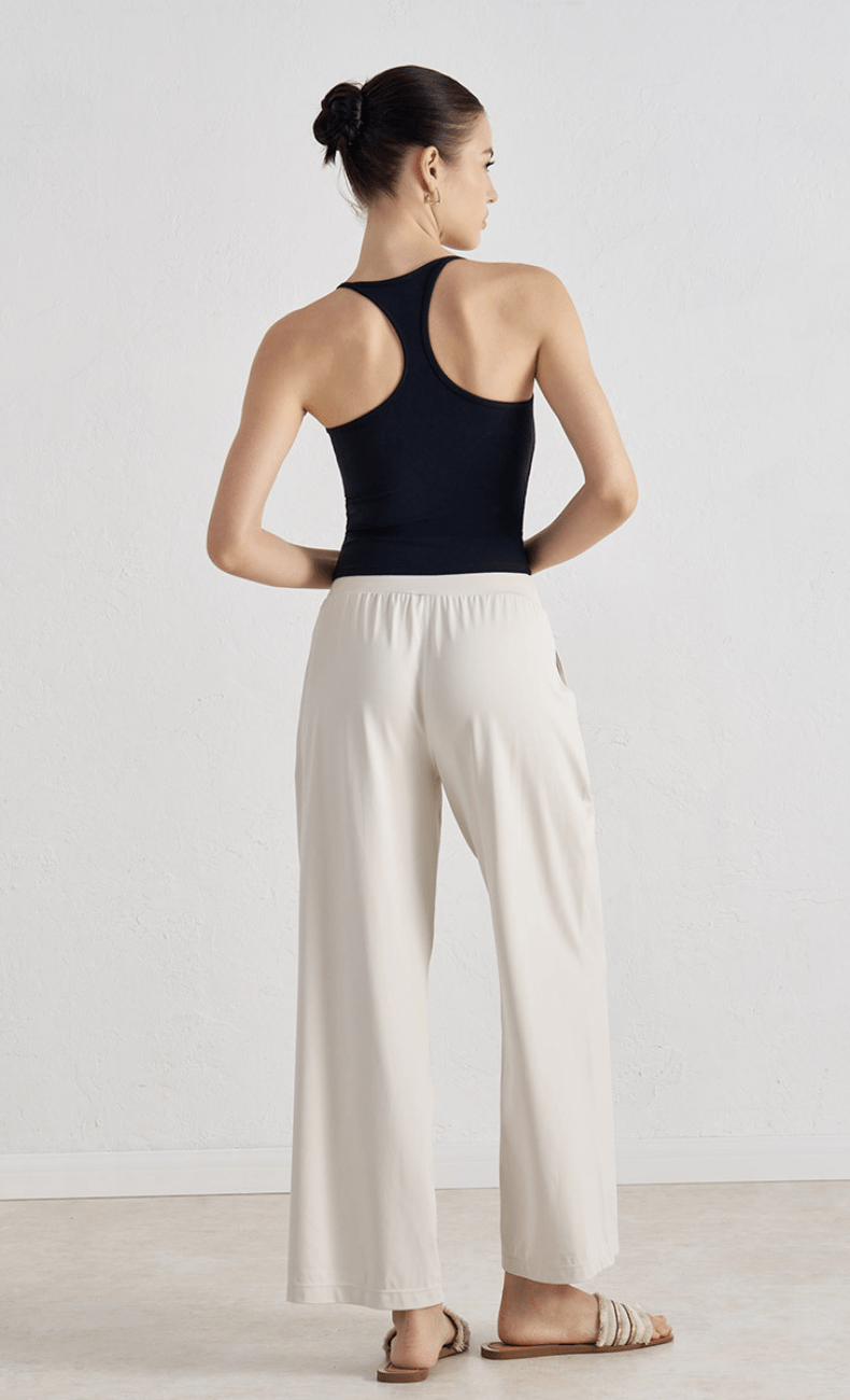 WOO YOGA Pants Margot Golf Jogger Pant