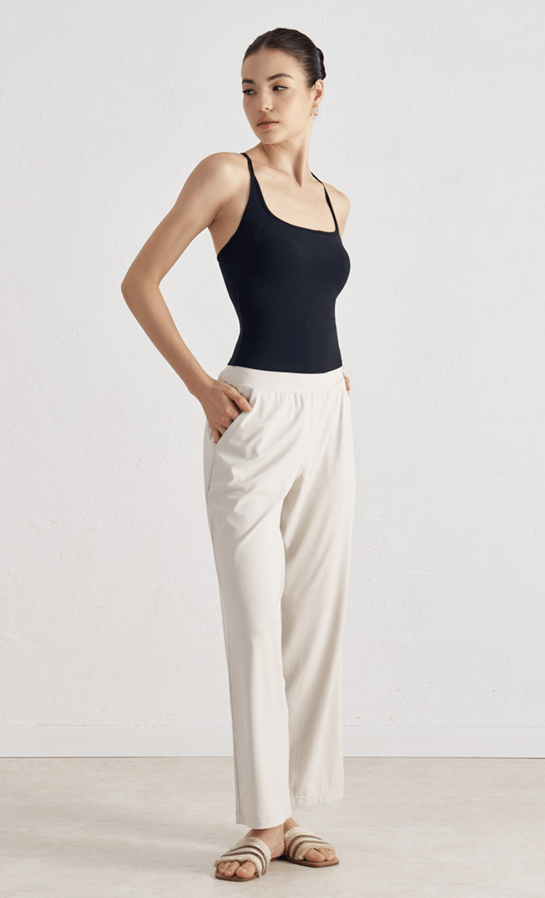 WOO YOGA Pants Margot Golf Jogger Pant 